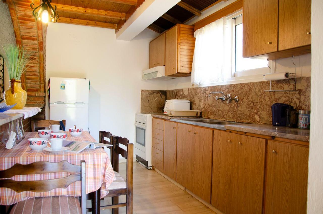 Kamera House Khordhakion